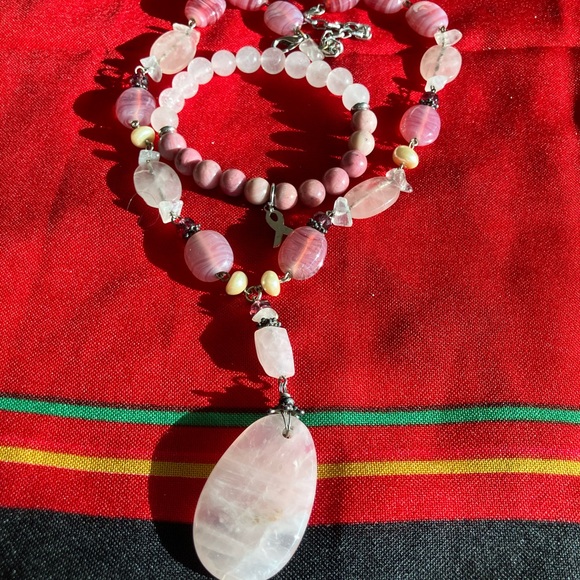 Pink Rose Quartz Pendant Necklace and Bracelet Set - Picture 5 of 16